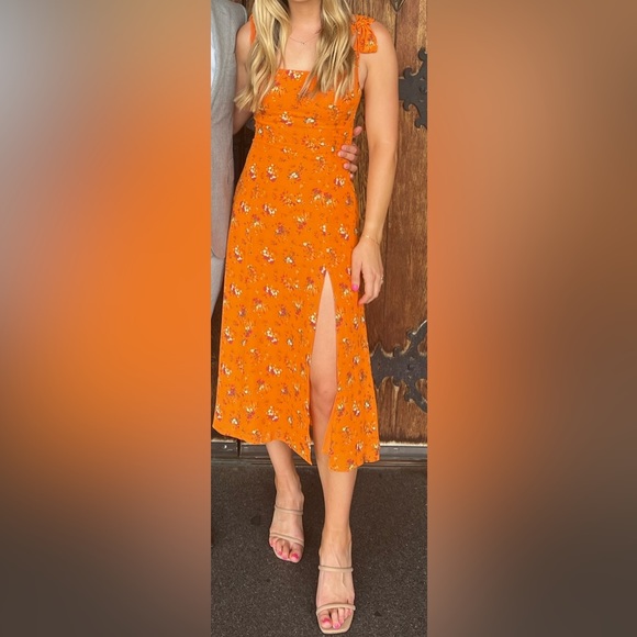 Reformation Twilight Dress in color “August”. Size 4. - Picture 2 of 5